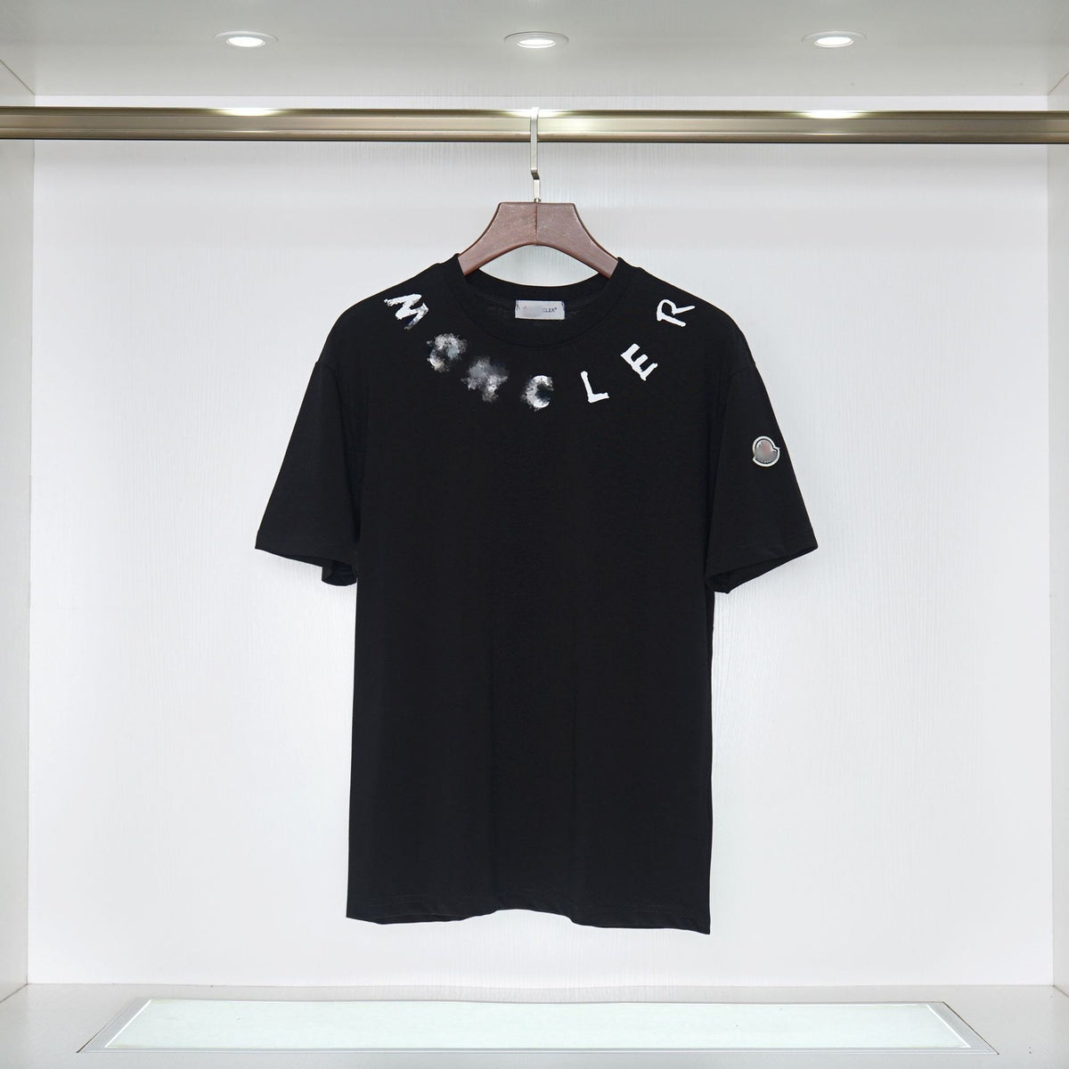 Camiseta Bordada Hombre MON | Cuello Redondo