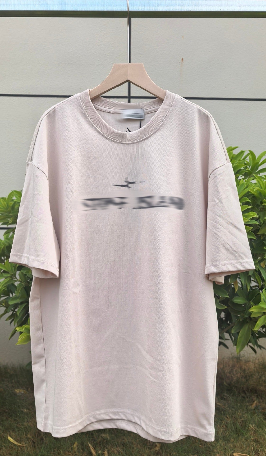 Camiseta Stone IS Unisex | Manga Corta Y Brújula