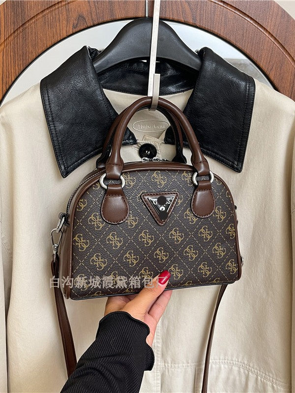 Comercio extranjero bolso de un solo hombro flor antigua para mujer otoño e invierno 2025 bolso de bolos contrastante bolso bandolera de moda y versátil