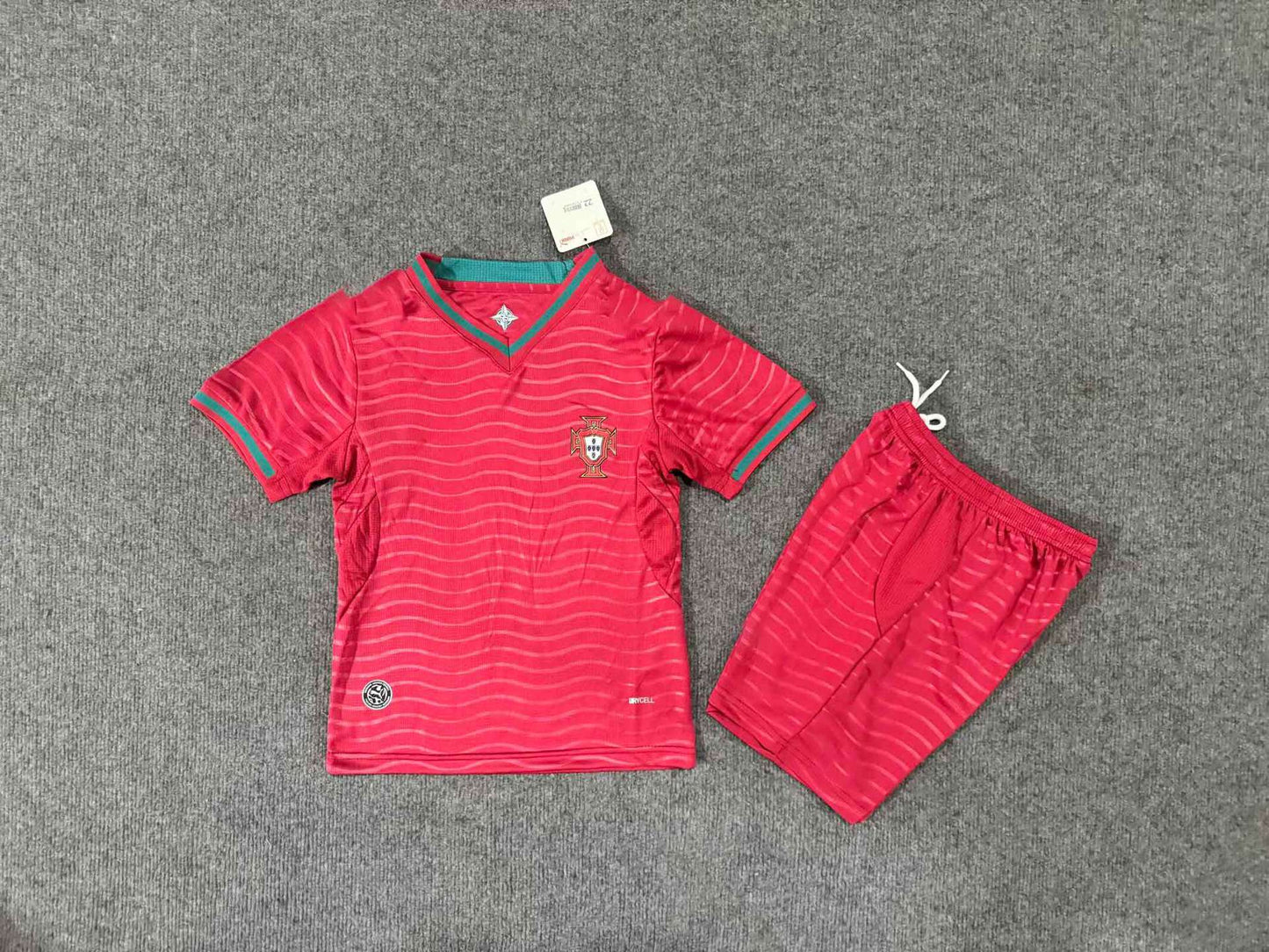 Set de camisetas de fútbol infantil de la Copa del Mundo 2627 para Brasil, Portugal, Italia, Alemania y Japón Conjunto al por mayor y personalizado