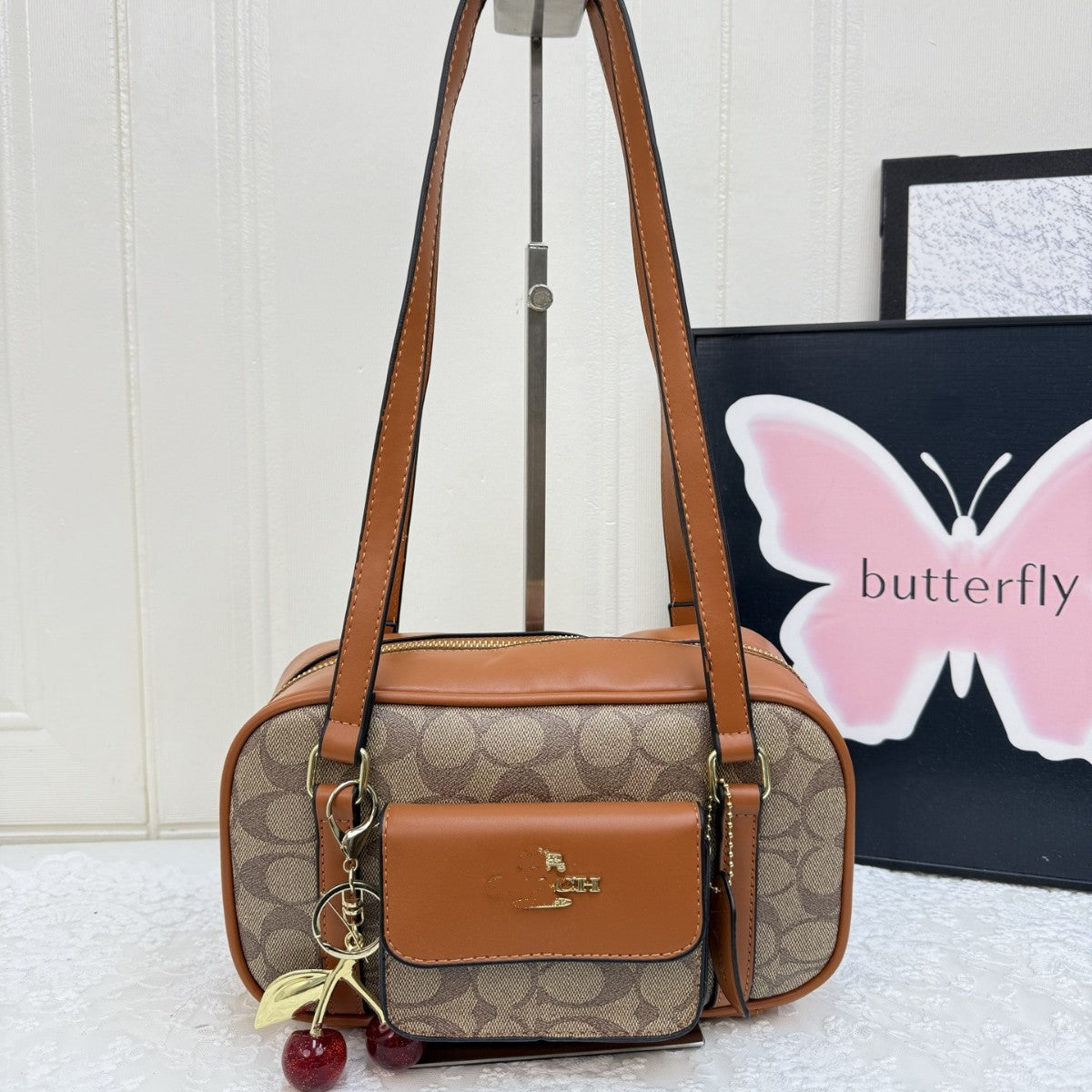 Elegant Women's Shoulder Bag | Fashionable Wide-Strap Crossbody for Commuting | No Box