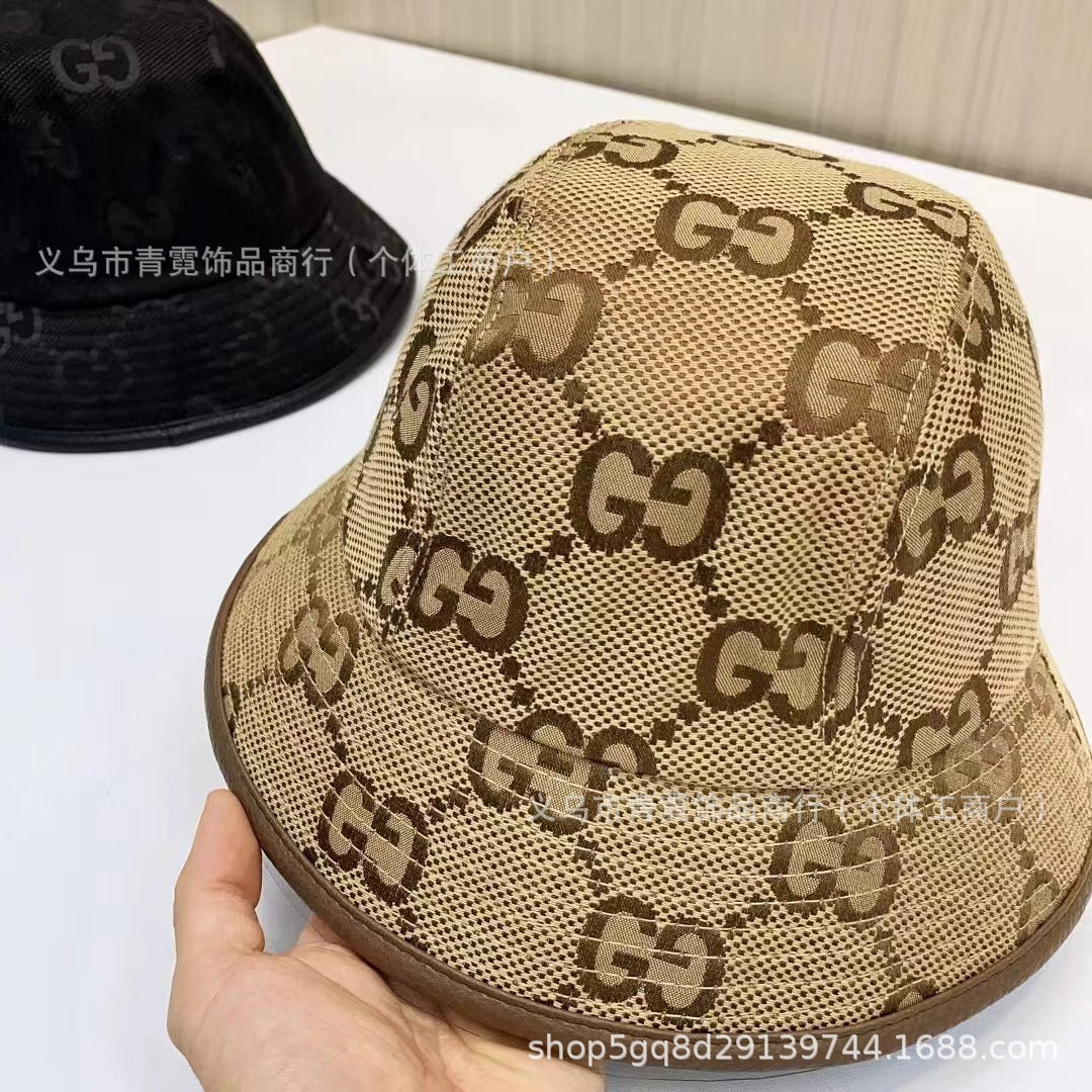 Cappello a secchiello con ricamo lettere G classiche | Unisex