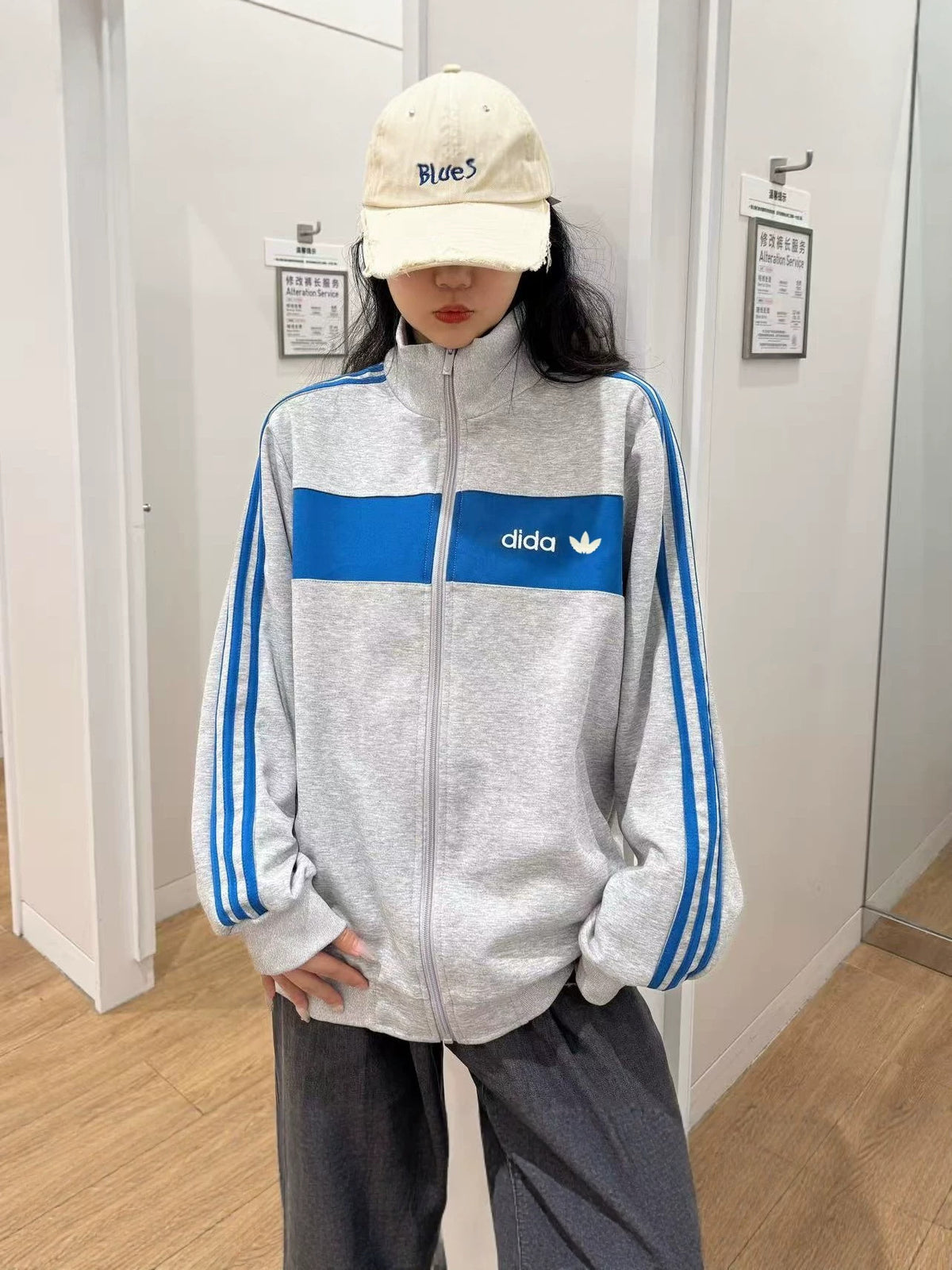 Chaqueta De Cuello Alto Mujer AD | Tres Rayas