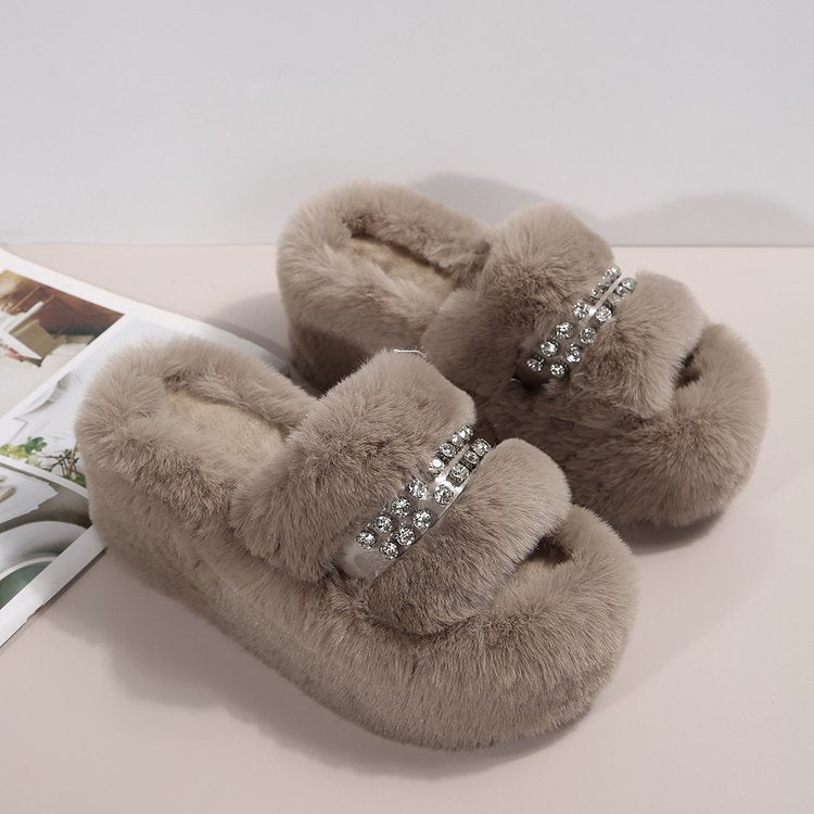 Tacón de cuña de suela gruesa, pedrería de una sola línea transfronteriza, talla grande comercio exterior 2025, nuevo temperamento, moda versátil y cálida, zapatillas de lana