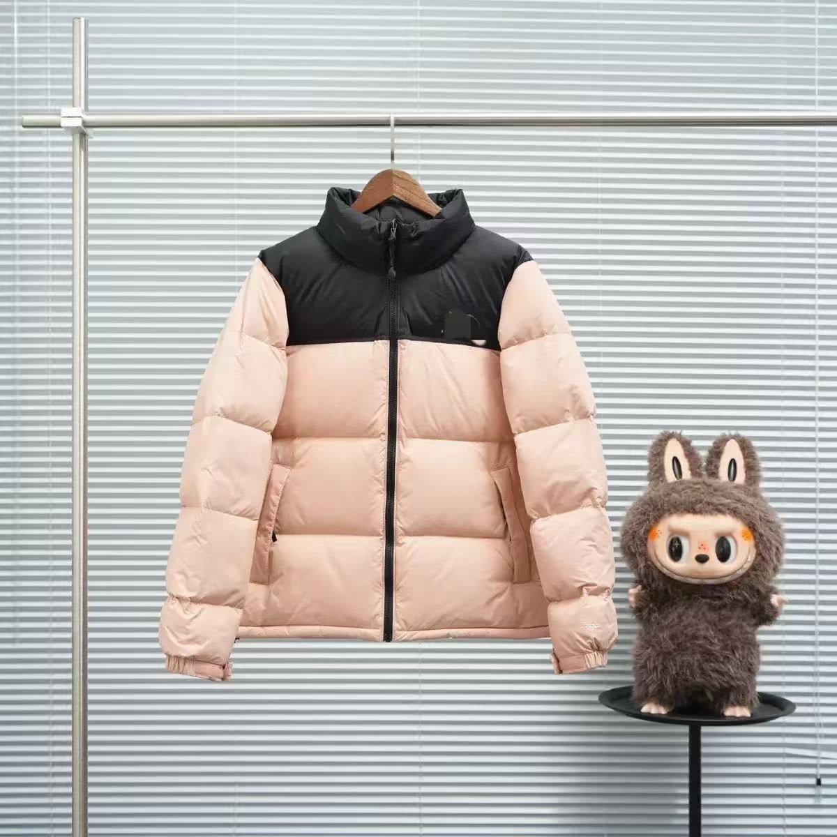 Gesteppte TNF-Jacken und -Westen | Diverse Designs
