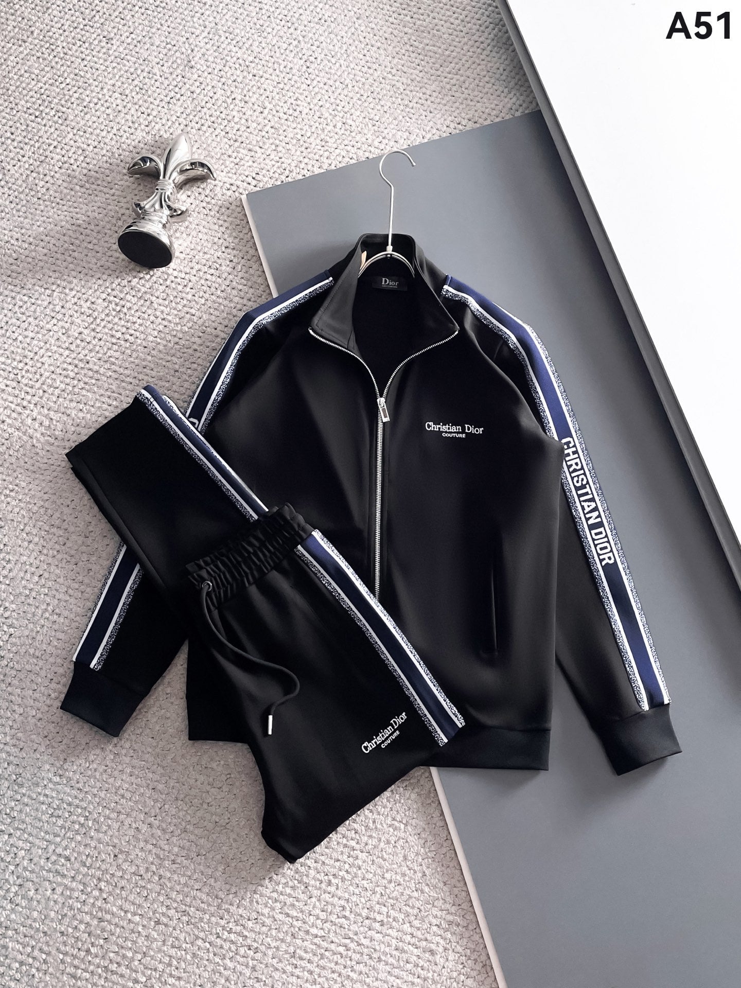 La versión correcta del SS25 transfronterizo debuta en otoño e invierno: nueva chaqueta de traje, cremallera, lujoso y sitios de moda para hombres europeos y americanos