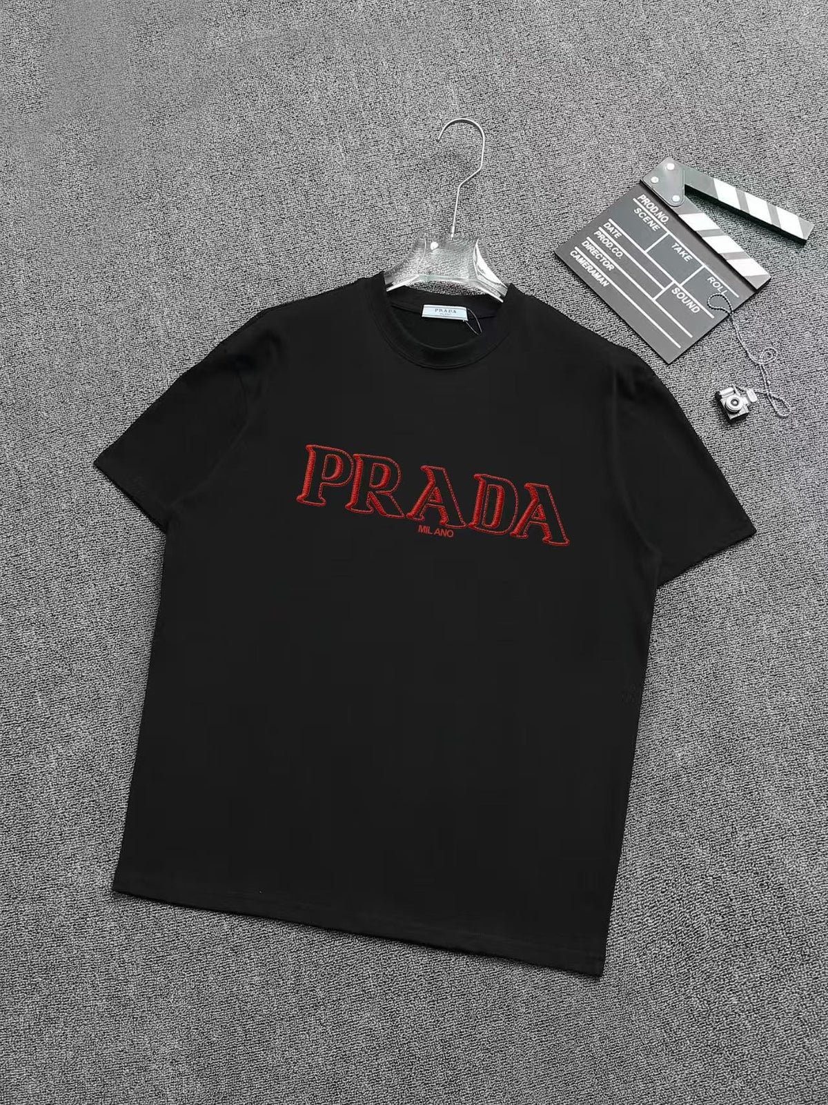 T-shirt Triangles métalliques | Casual été