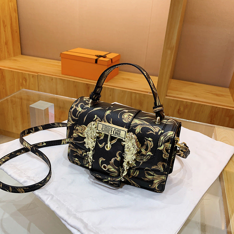 Un bolso de bolso pequeño de estilo bosque único y de nicho, la nueva tendencia para mujer, versátil y de alta gama, es popular este año