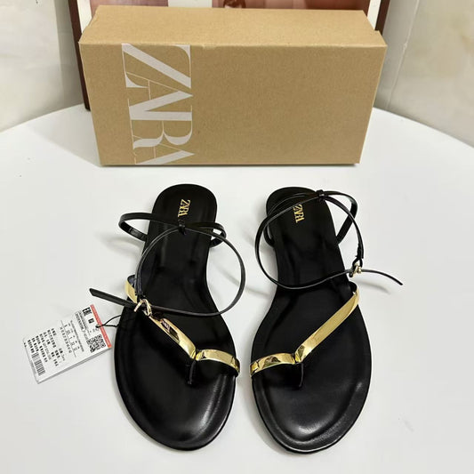 ZA2025 Zapatillas Nuevas de Otoño para Mujer Europeas y Americanas: Sandalias Tacones Planos Tacones Metálicos Negros con Tiras Metálicas con Cordones