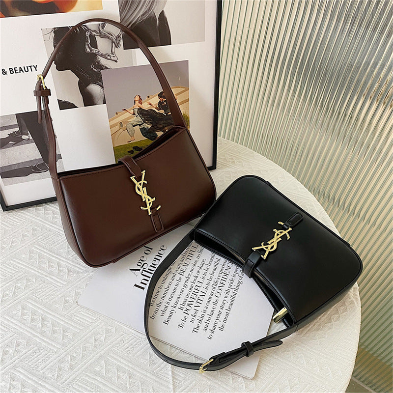 Bolso pequeño de alta gama para mujer, nuevo bolso de cuero suave y moderno en las axilas 2025, bolso baguette elegante para mujer, bolso de un solo hombro