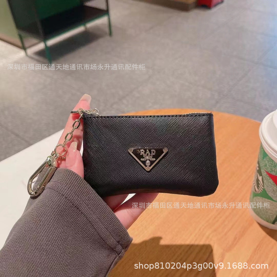 Bolso Pequeño Triangular PRA | Monedas y Tarjetas