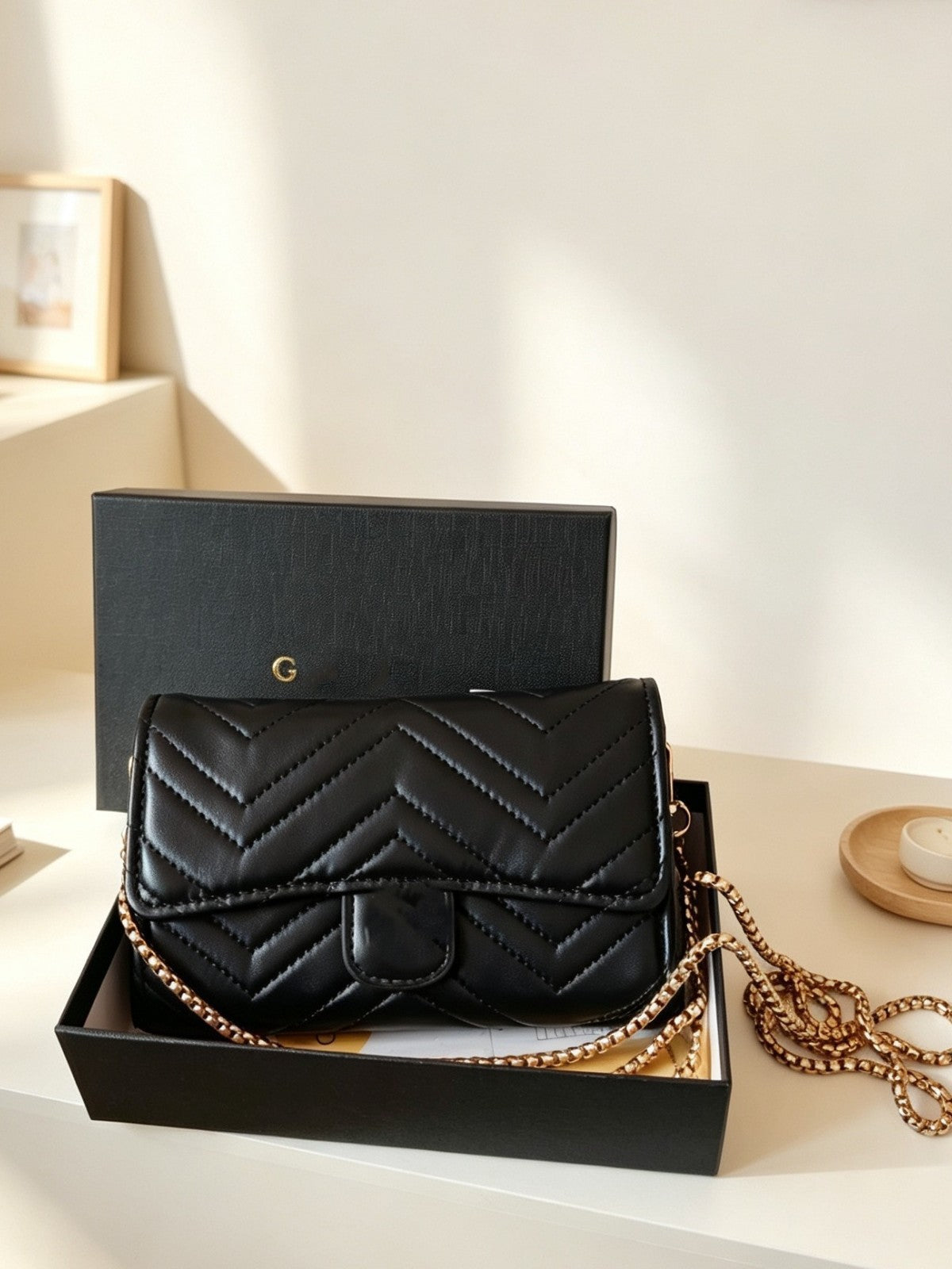 Women's Vintage Quilted Chain Bag | With Box