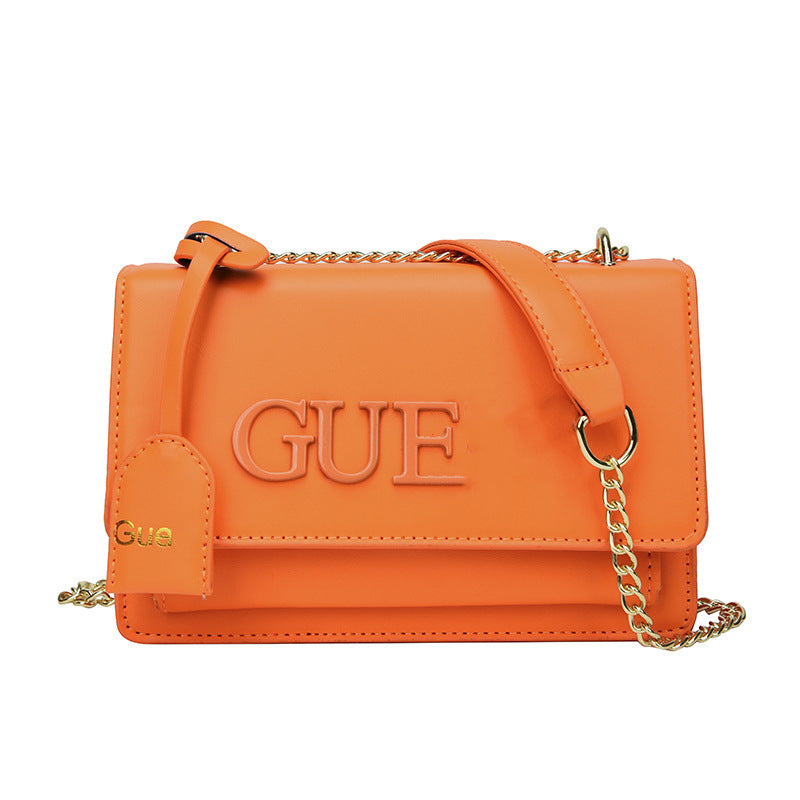 Litera de cadena texturizada de estilo extranjero 2023, solapa de cadena de verano premium, gran capacidad, de gran capacidad, un solo hombro, un solo hombro, un nuevo bolso versátil de moda para mujer