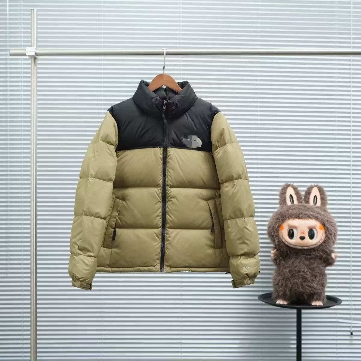Gesteppte TNF-Jacken und -Westen | Diverse Designs