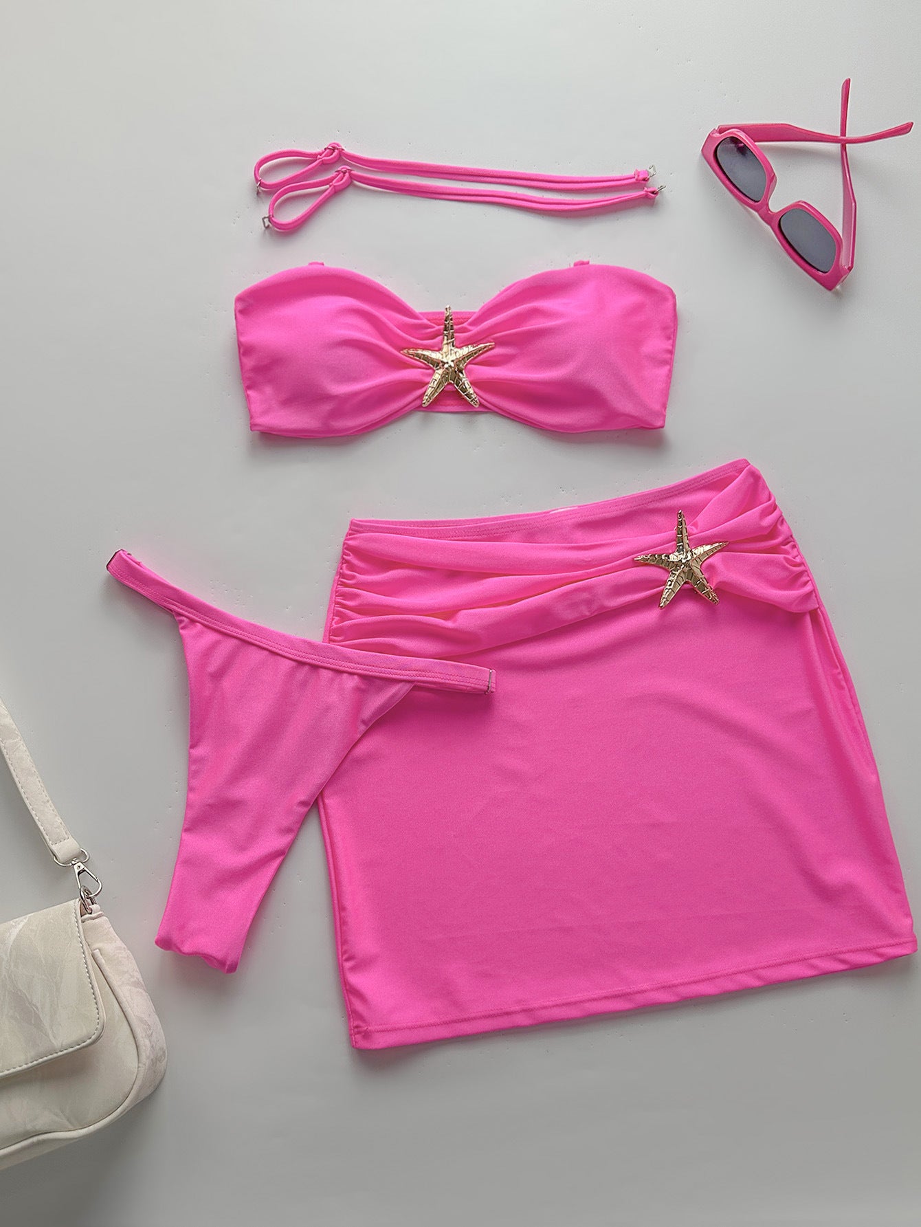 Conjunto de camiseta de tres piezas 2025 nuevo bikini sexy de color sólido con biquinio dividido transfronterizo en un bañador