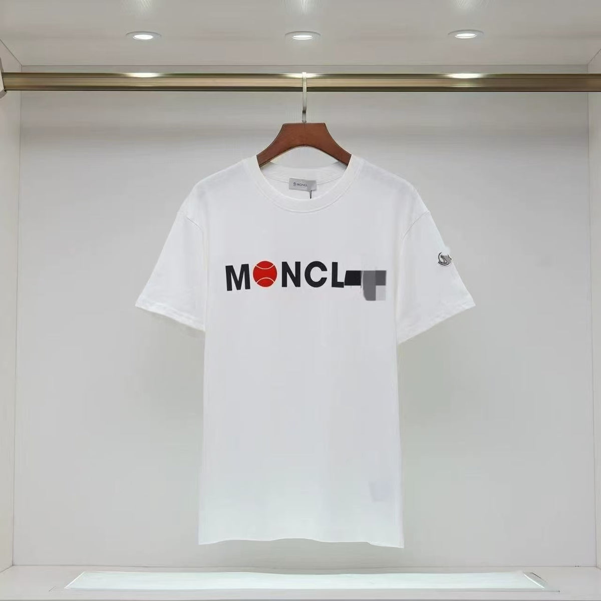 Camiseta MONC Unisex | Manga Corta Y Estampado