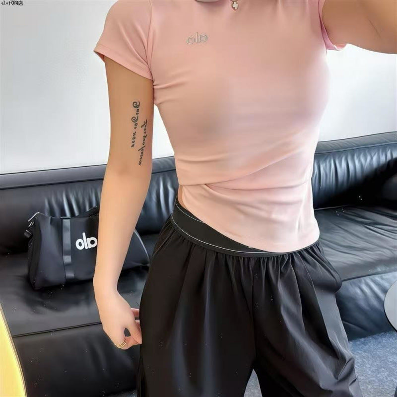 El nuevo logo original con letras alo, el cuello redondo ajustado para mujer lleva camiseta de algodón puro de manga corta con logo 3D y es un ajuste holgado para ropa femenina