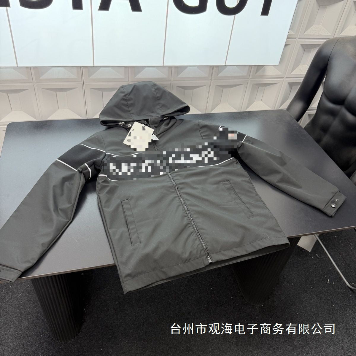 Men's Hooded Softshell Jacket | Light Luxury Embroidery 2026