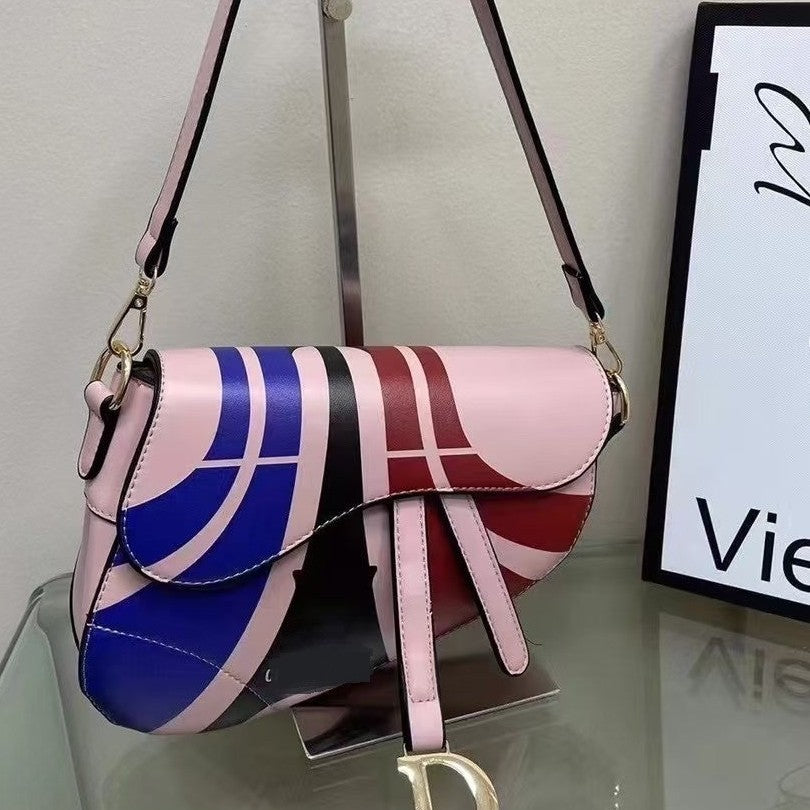 Minimalistische Damen-Satteltasche | Anspruchsvolle Nischen-Umhängetasche | Ohne Karton