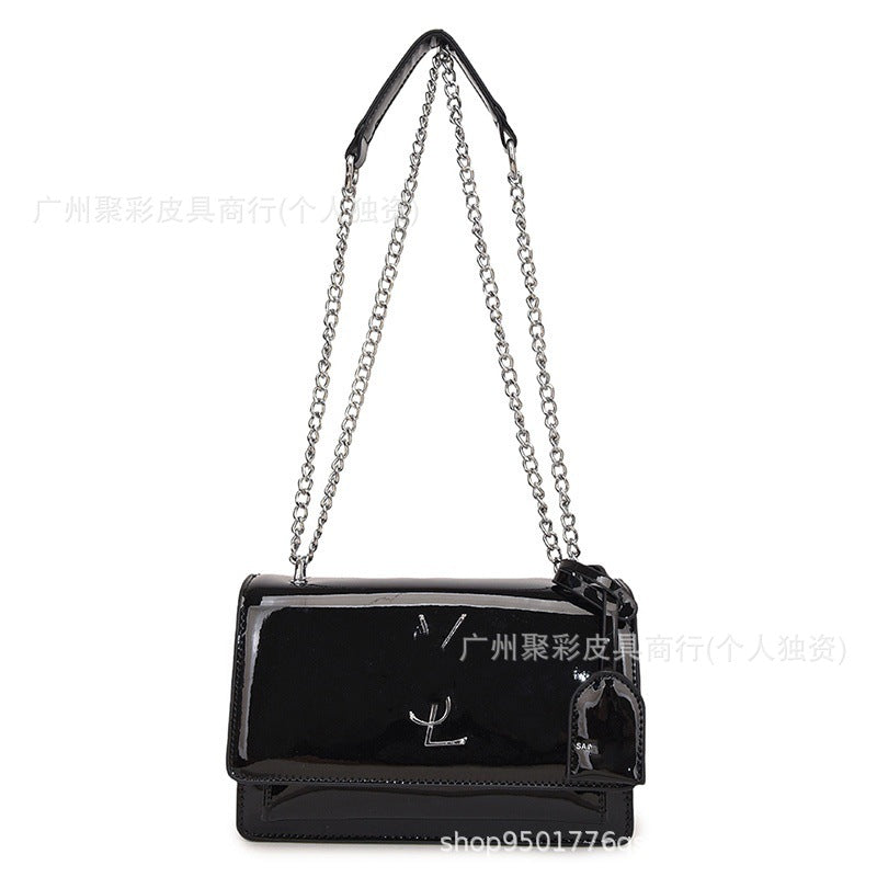 Bolsos premium de mujer 2025 nuevo estilo, la moda de este año con cadena francesa con un solo hombro, bolso bandolera famoso en internet, bolso pequeño cuadrado