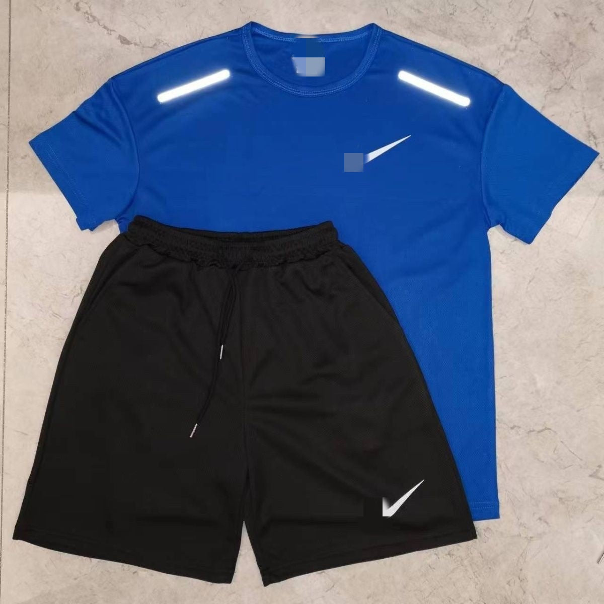 conjunto deportivo de marca