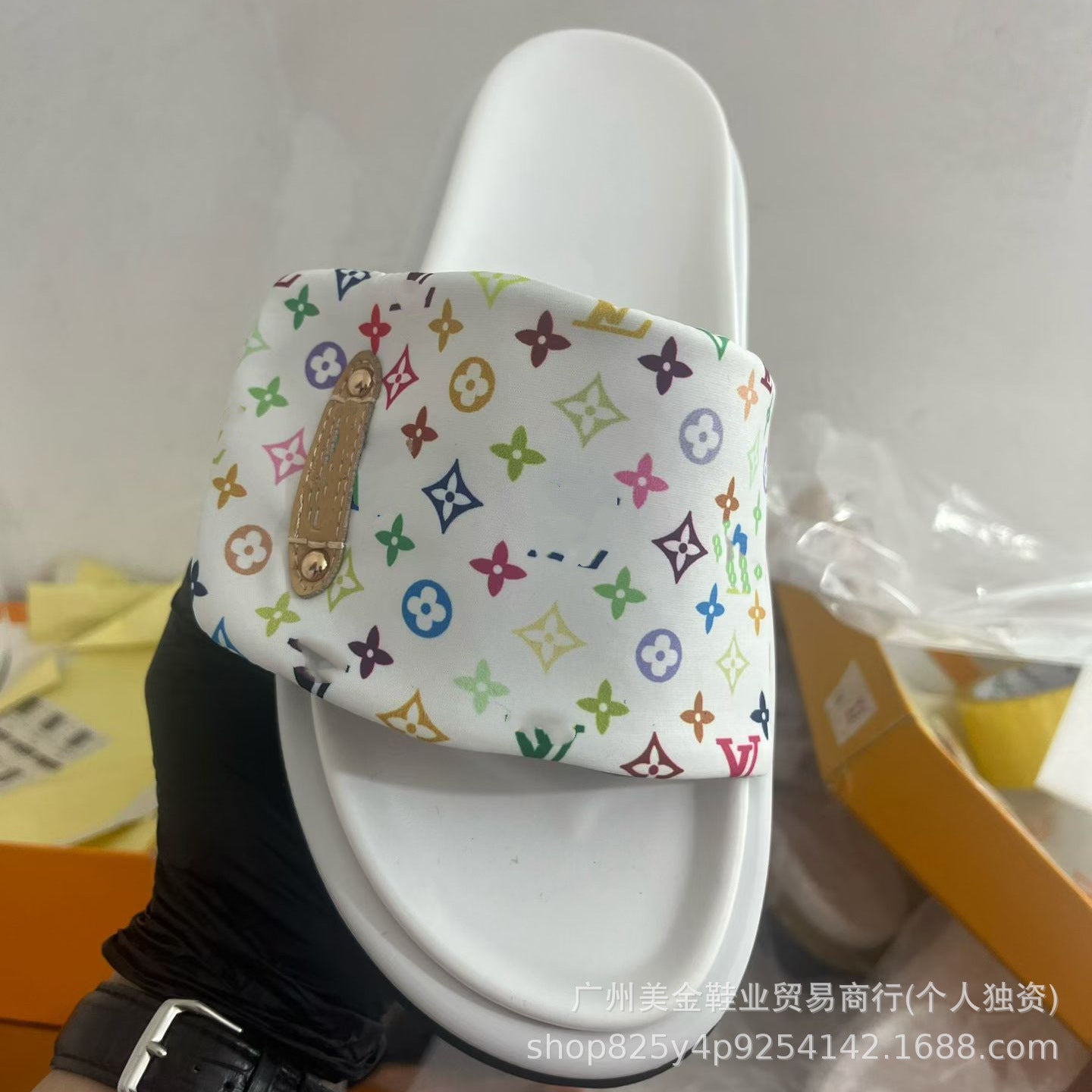 Zapatillas de Velcro de suela gruesa Donkey Home para mujer, 2025 Nuevas zapatillas antideslizantes de denim con letras antideslizantes para exportación