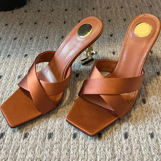 25 Nuevos zapatos de cruz de alta costura con tacones metálicos y zapatillas de tacón alto de seda para mujer, tacones altos abiertos y sensuales