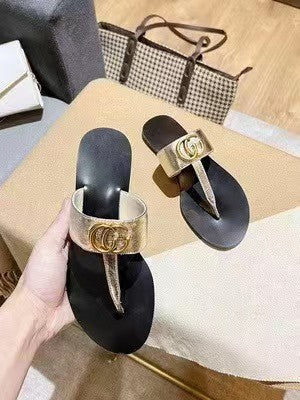 2023 Nuevas zapatillas de comercio exterior europeas y americanas Zapatillas planas de mujer Zapatillas de mujer Casual versátil de dedos abiertos, sandalias V