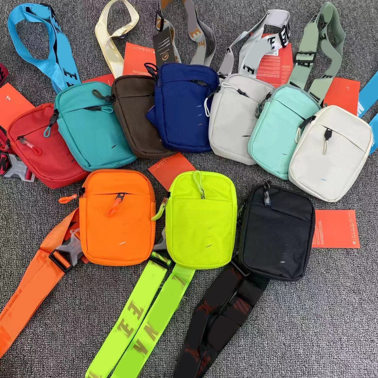 Nuevo bolso bandolera de viaje para verano, bolso de cintura de nylon para deportes al aire libre para hombres, bolso versátil de cofre tipo letras para mujer