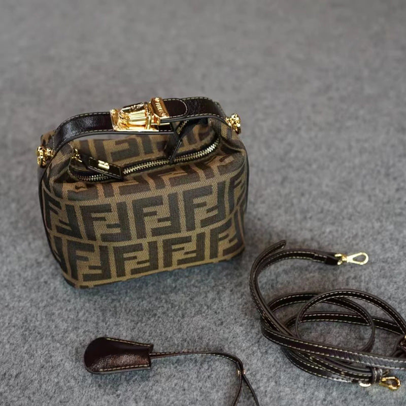 Bolsa de fiambrera FF, clásica bolsa vintage para la fiambrera, mini mini bolsa 2025, bolsa vintage de mano a hombro, bandolera.