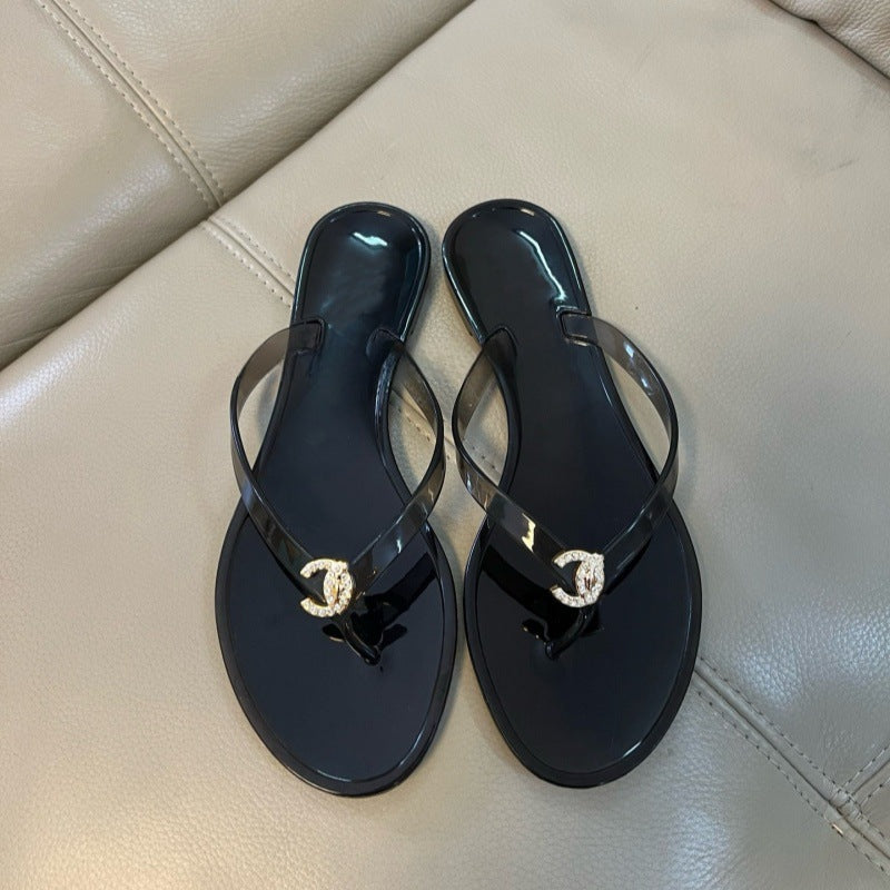 26 chanclas de chanel estilo Chanel con hebilla con hebilla de pedrería para sandalias versátiles y casuales de resort para mujer