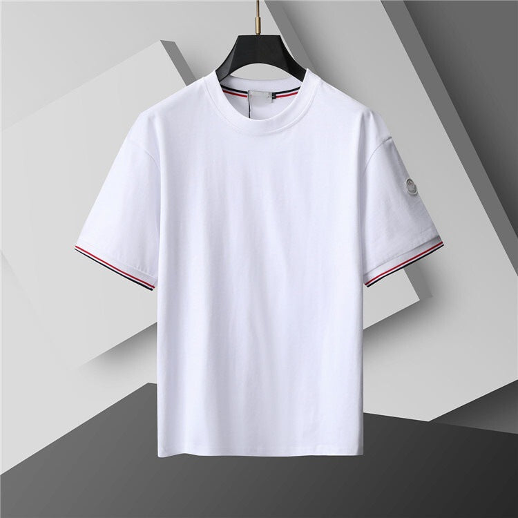 Versión correcta de 2026 de la nueva camiseta ligera de lujo de verano, camiseta de manga corta de cuello redondo y versátil para hombres y mujeres, países extranjeros de Europa y Estados Unidos