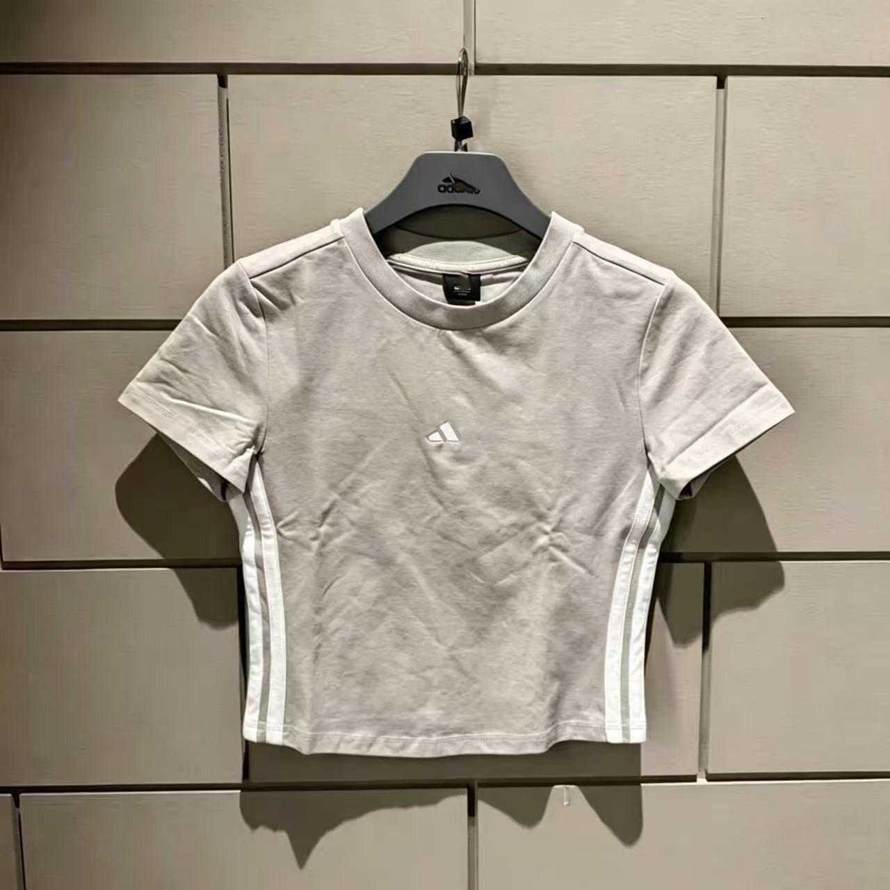 Camiseta Adidas Deportiva Mujer Tres Tiras Verano
