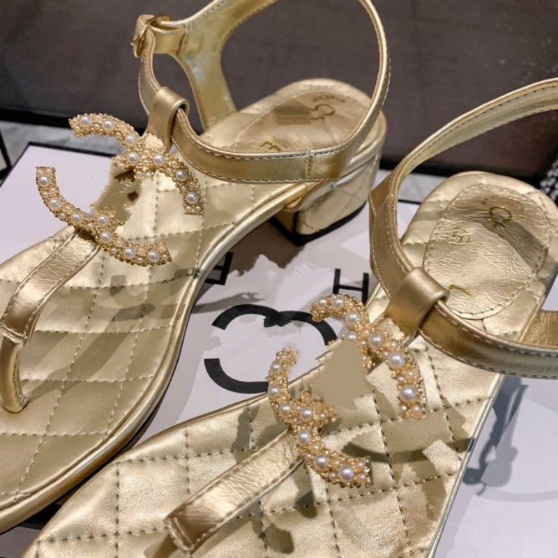 Sandalias Planas Mujer Hebilla Letra C | Cuero | Primavera Verano