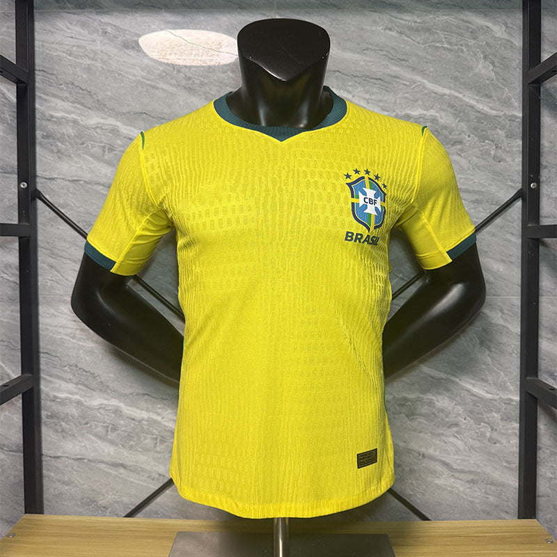 26. Nuevo club de selección edición de jugadores: Real Madrid, Barcelona, Brasil, Arsenal, España, México, Chelsea