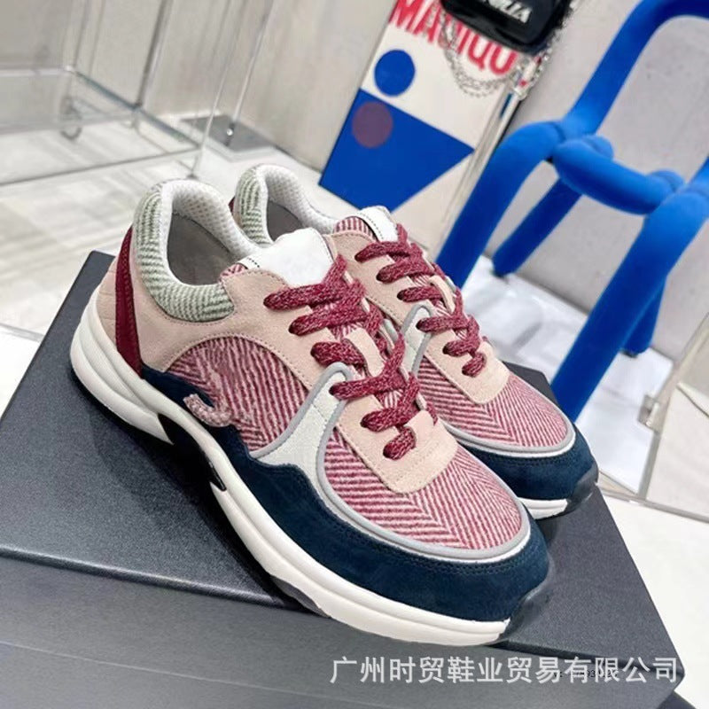 Zapatillas de suela gruesa con pequeñas fragancias, zapatillas de papá, zapatillas casuales de cuero suave para mujer, zapatillas de correr nuevas para mujer 2023