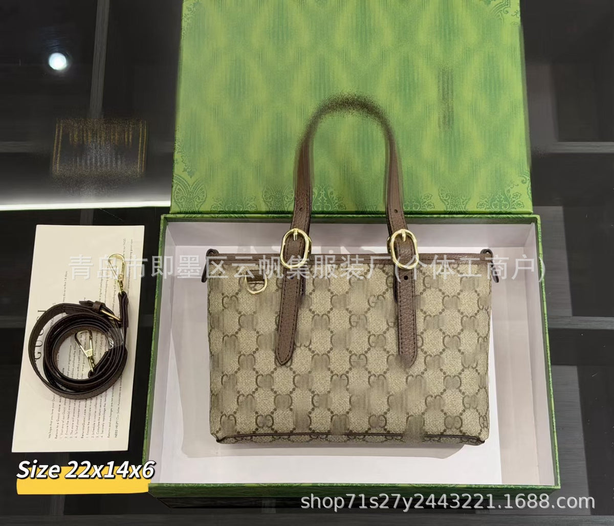 Borsa a tracolla GUCCI | Catena e monogramma | Con scatola