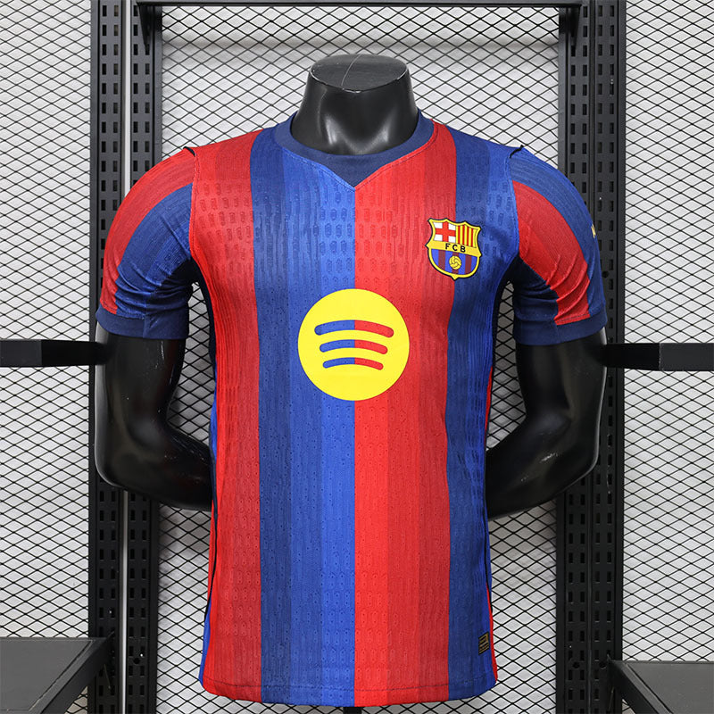 26. Nuevo club de selección edición de jugadores: Real Madrid, Barcelona, Brasil, Arsenal, España, México, Chelsea