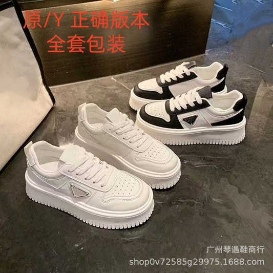 P Family Triangle panda zapatos blancos versátiles a juego con el color muffin cuero con suela gruesa de bloque de color galleta, zapatos de tabla casuales para mujeres