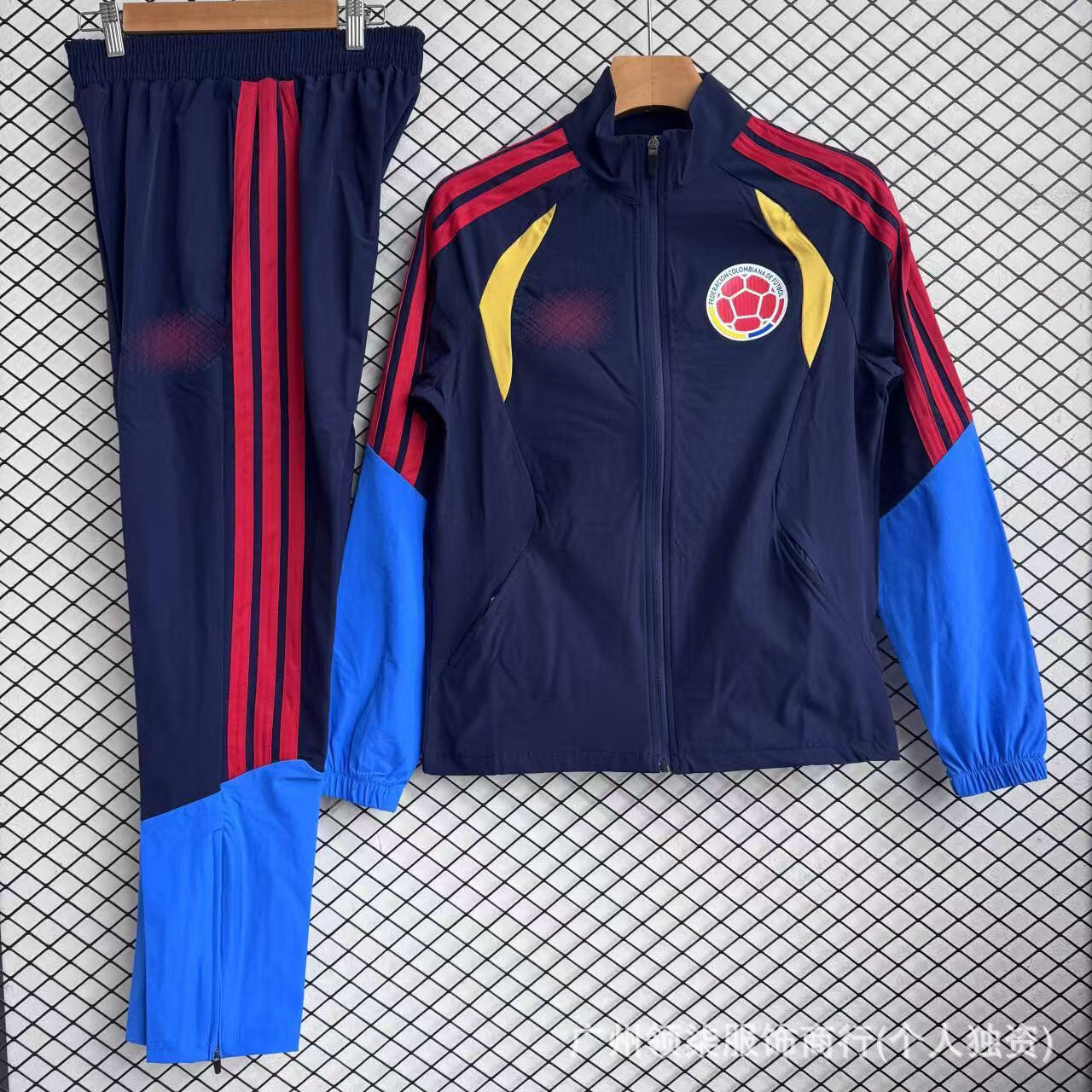 Nuevo equipamiento de fútbol, conjunto de chaquetas impermeables impermeables y de moda del Arsenal para entrenamiento español