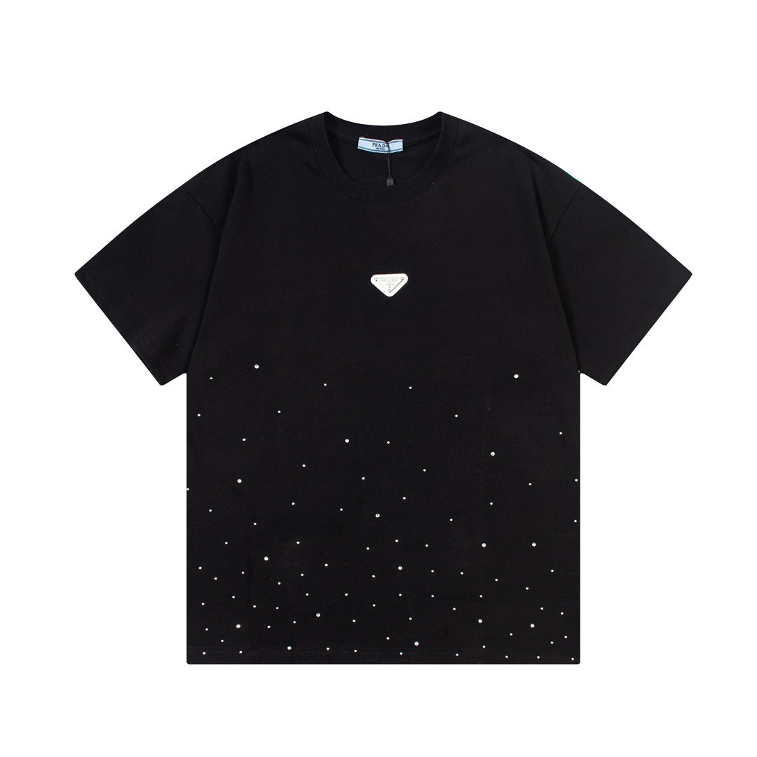 Versión de lujo de alta gama pra Pujia triángulo metálico LOGO, camiseta unisex de verano suelta y versátil con estampado y manga corta