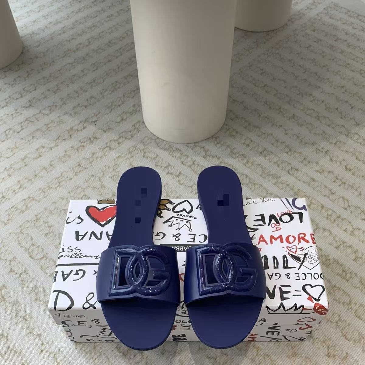 D Summer Slippers nueva prenda exterior transfronteriza, de fondo plano, cómoda, casual, moderna, versátil y de línea recta hueca