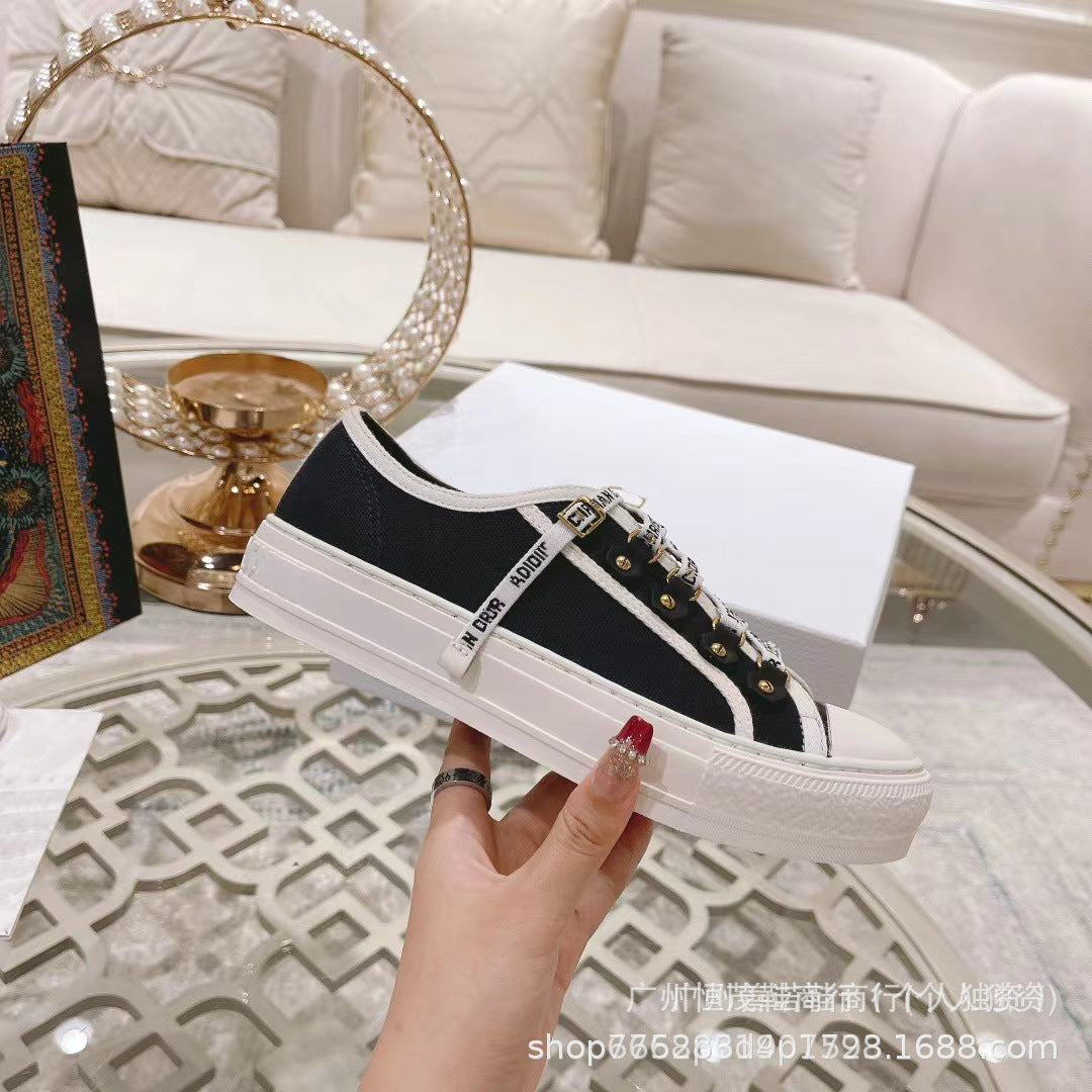 Familia D con bordado con letras primavera, nueva plataforma de Internet con cordones de celebridades de celebridades con cordones en altura interior aumenta zapatillas casuales INS fashion zapatillas solteras mujeres