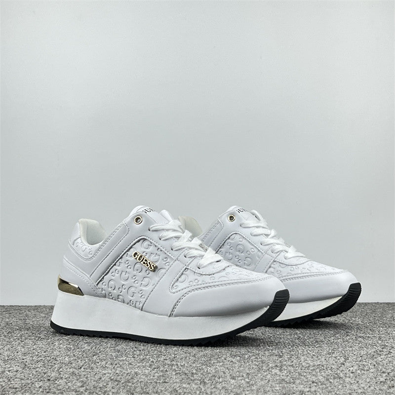 Bonitos zapatos deportivos de moda individual, zapatos de mujer, empalmes de cuero, presbiopados, grabados, retro casual, zapatos Forrest Gump de suela gruesa resistentes al uso