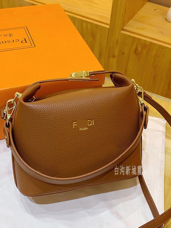 Nuevo bolso de lonchera usado 2025, monograma de moda portátil, bolsa de almohada, bolso bandolera de estilo coreano estampado de un solo hombro