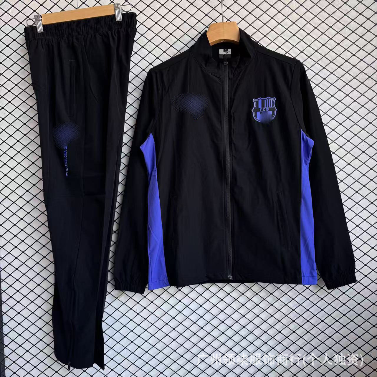 Nuevo equipamiento de fútbol, conjunto de chaquetas impermeables impermeables y de moda del Arsenal para entrenamiento español