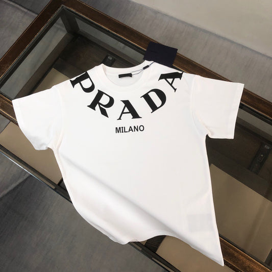 Camiseta Unisex Triángulo Metálico Logo Suelta Verano | Premium