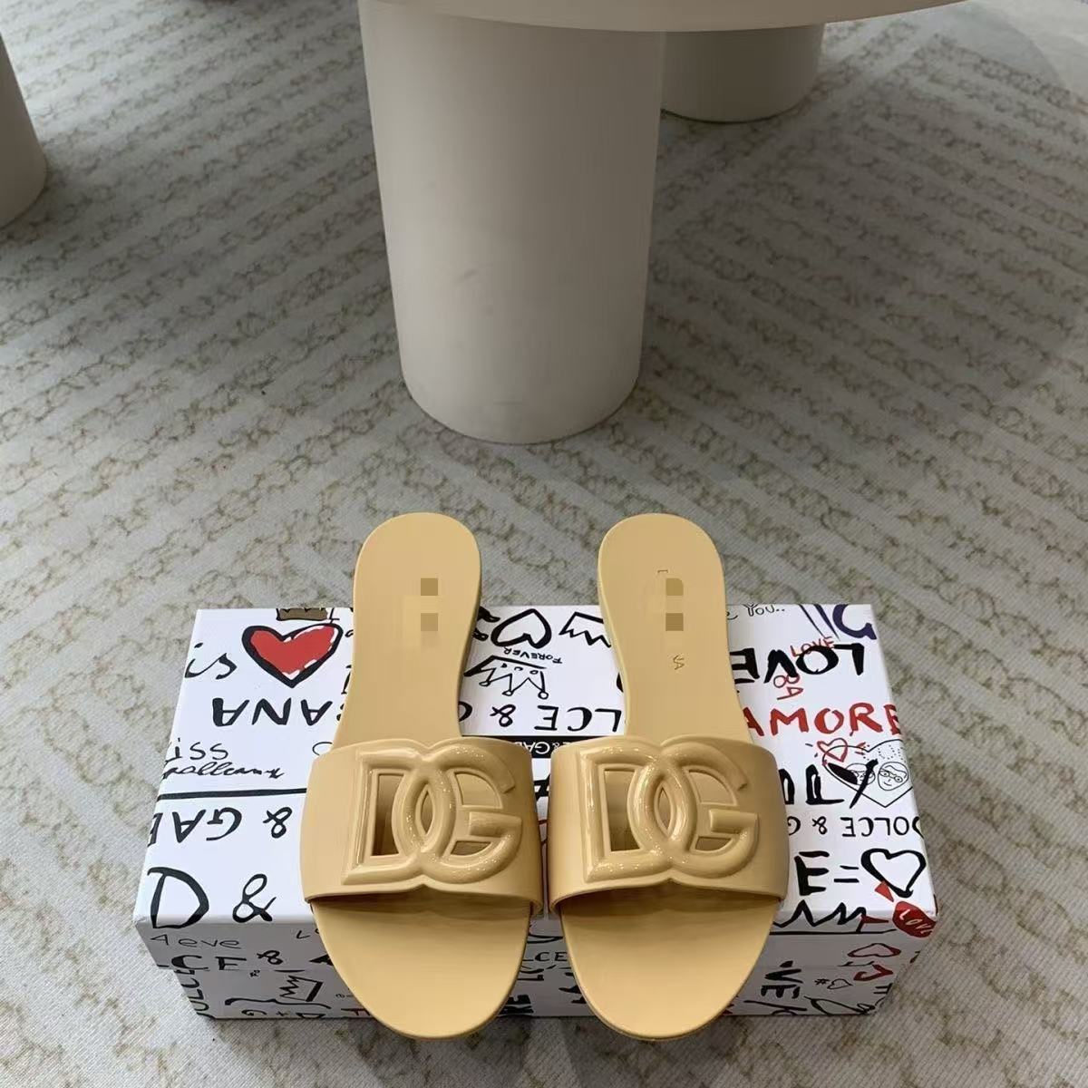 D Summer Slippers nueva prenda exterior transfronteriza, de fondo plano, cómoda, casual, moderna, versátil y de línea recta hueca