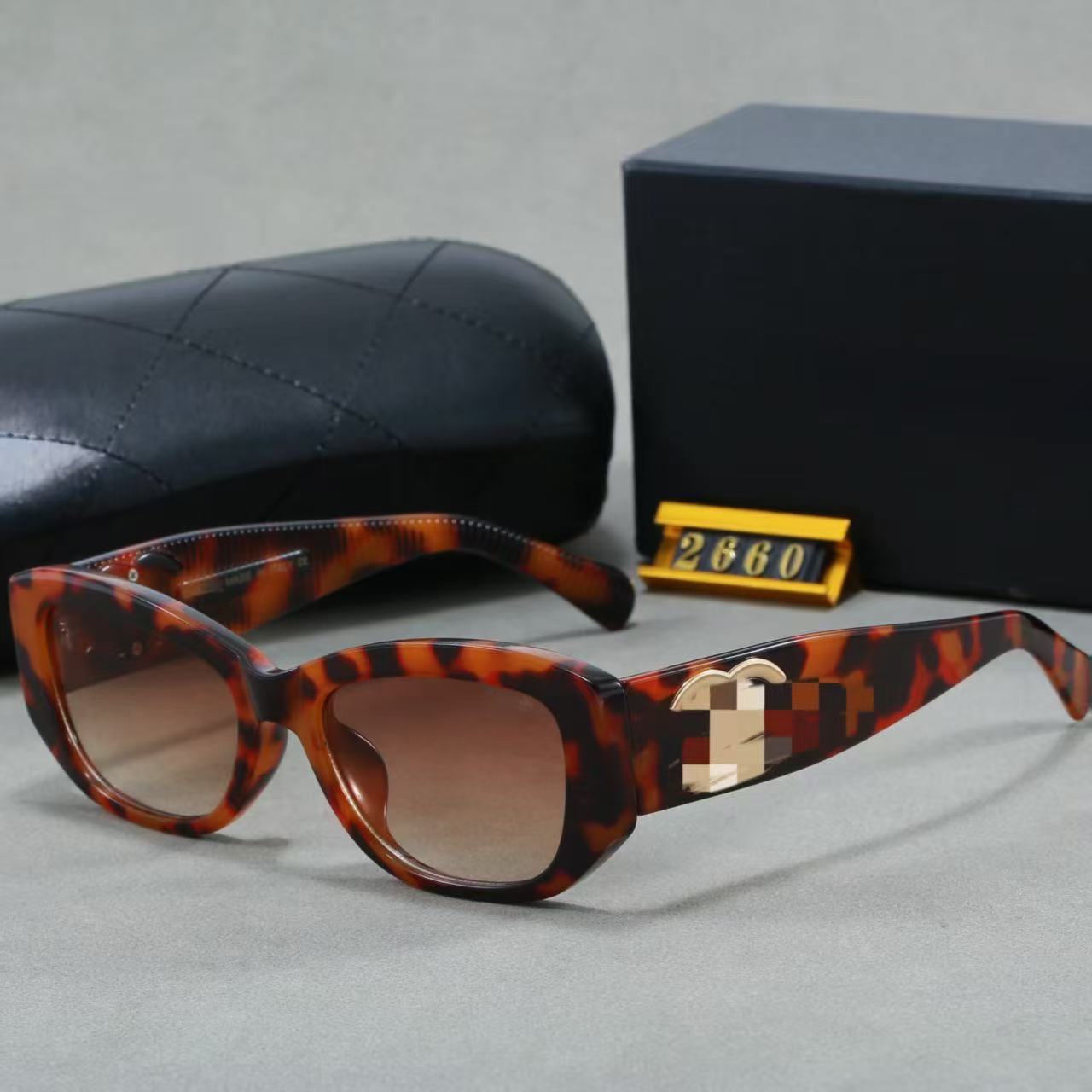 Xiaochanfeng Gafas de sol Double C para mujer, Gafas de sol más vendidas de celebridades de Internet Xiaohongshu para hombres, Bestseller en directo, 2660 Nuevo Estilo