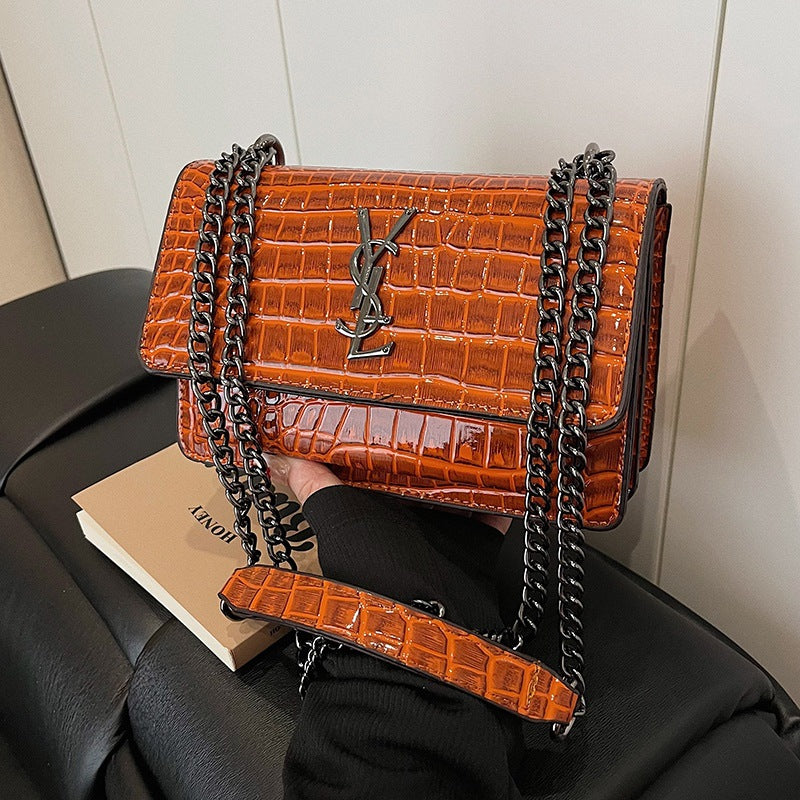 Bolso cuadrado pequeño de alta calidad superventas transfronterizo para mujer, nuevo bolso retro para desplazamientos 2026, bandolera de un solo hombro